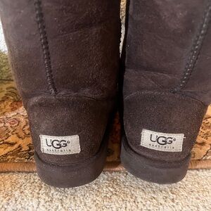 UGG Chestnut Brown Short Suede Boots